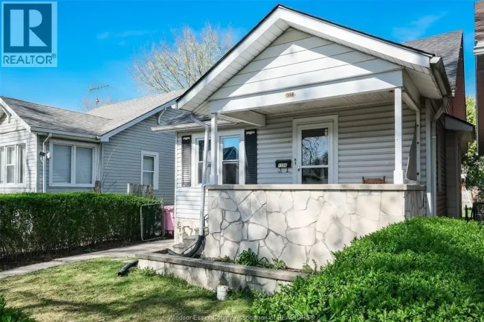 1556 GLADSTONE AVENUE, Windsor