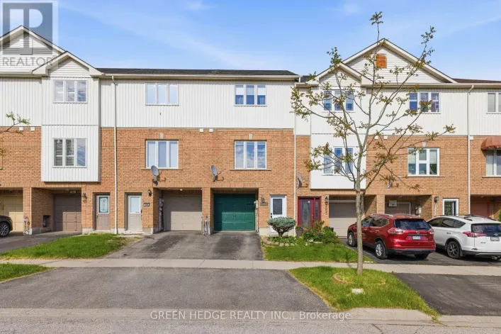 1557 HUMMINGBIRD COURT, Pickering