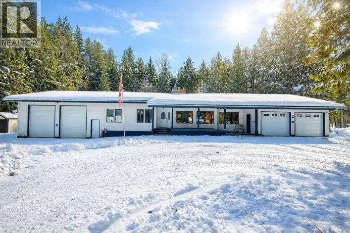 1557 Nichol Road, Revelstoke