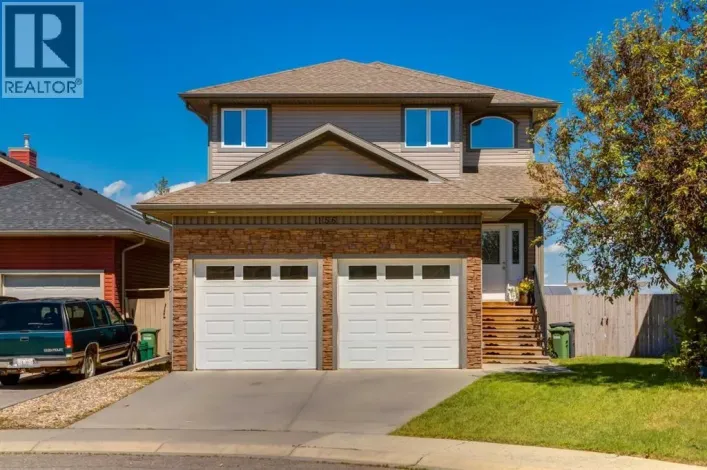 156 CAMDEN Court, Strathmore