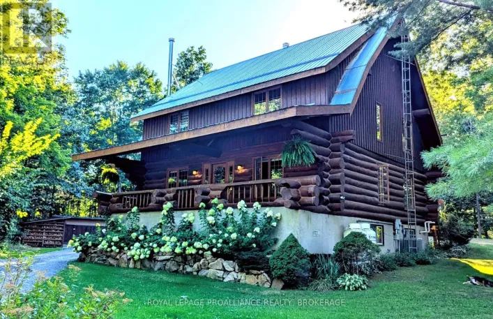 156 DARLINGSIDE DRIVE, Front of Leeds & Seeleys Bay