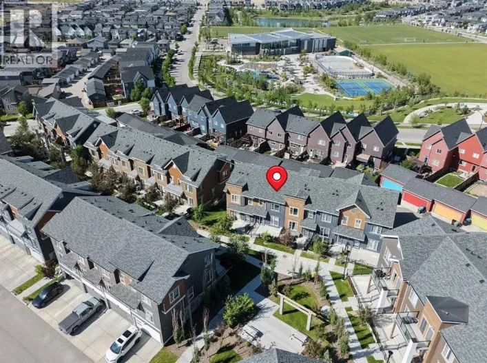 156 Livingston Common NE, Calgary