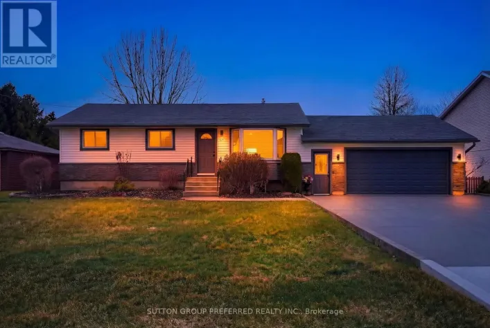 156 ST GEORGE STREET, Central Elgin