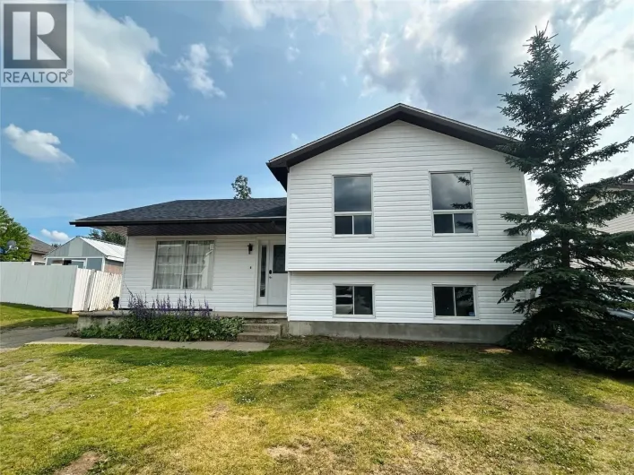 156 VALLEYVIEW Crescent, Tumbler Ridge