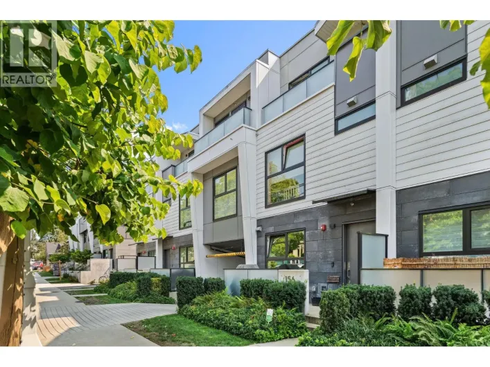 156 W WOODSTOCK AVENUE, Vancouver