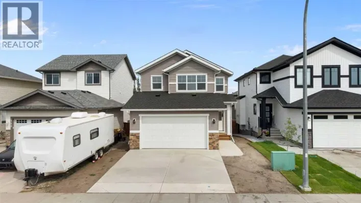 156 Wildrose Green, Strathmore