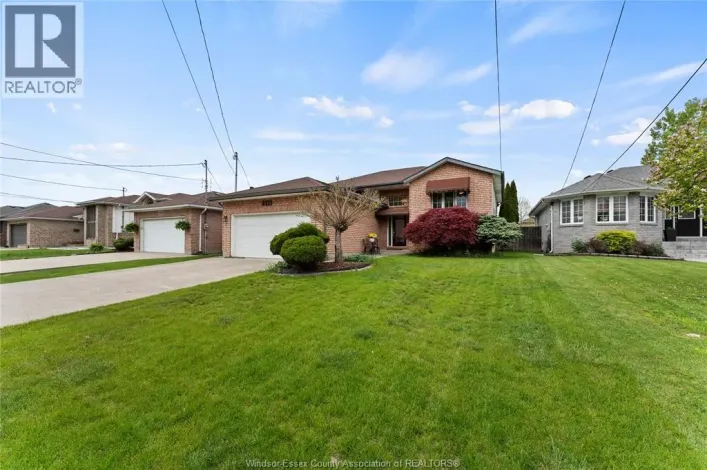1560 GRAND MARAIS ROAD East, Windsor