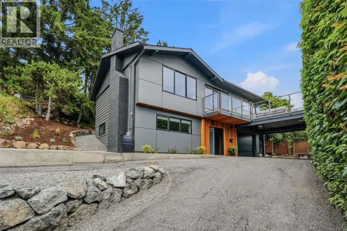 1563 Sherwood Dr, Nanaimo
