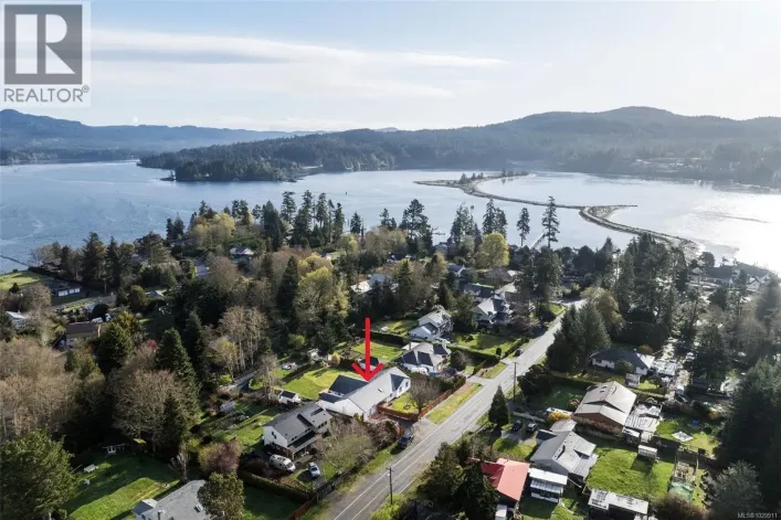 1563 Whiffin Spit Rd, Sooke