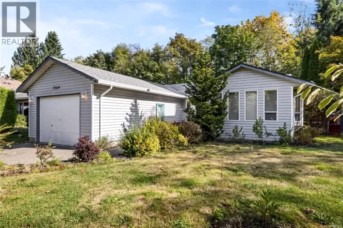 1564 Hurford Ave, Courtenay