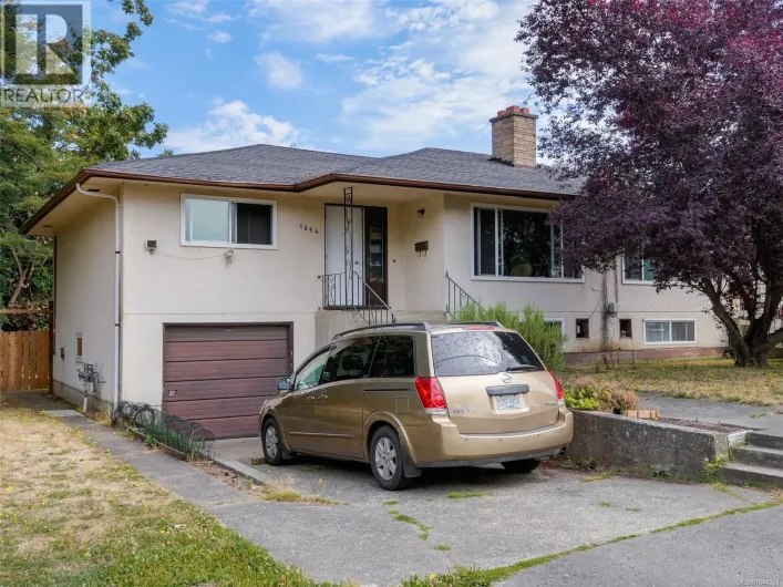 1564 North Dairy Rd, Saanich