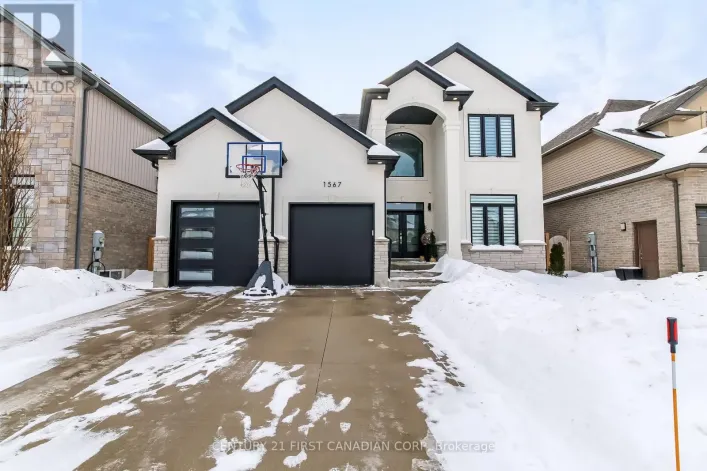 1567 BLACKWELL BOULEVARD, London North