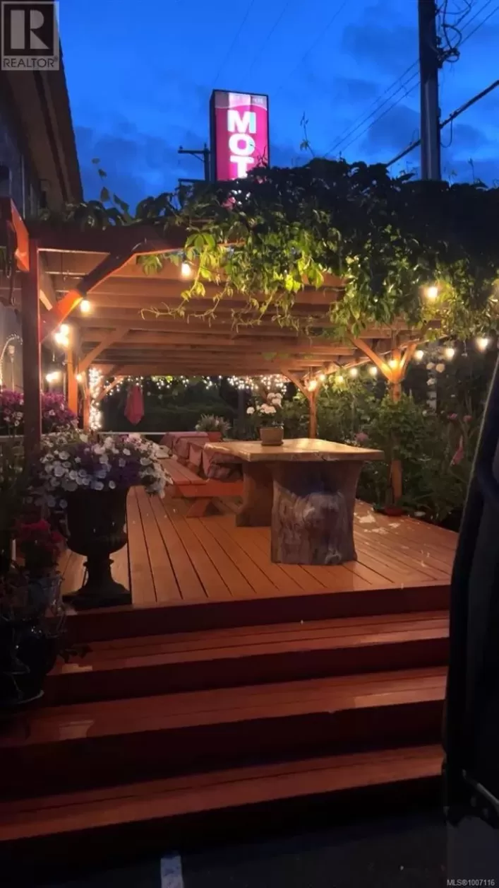 1568 Chaplin St, Crofton