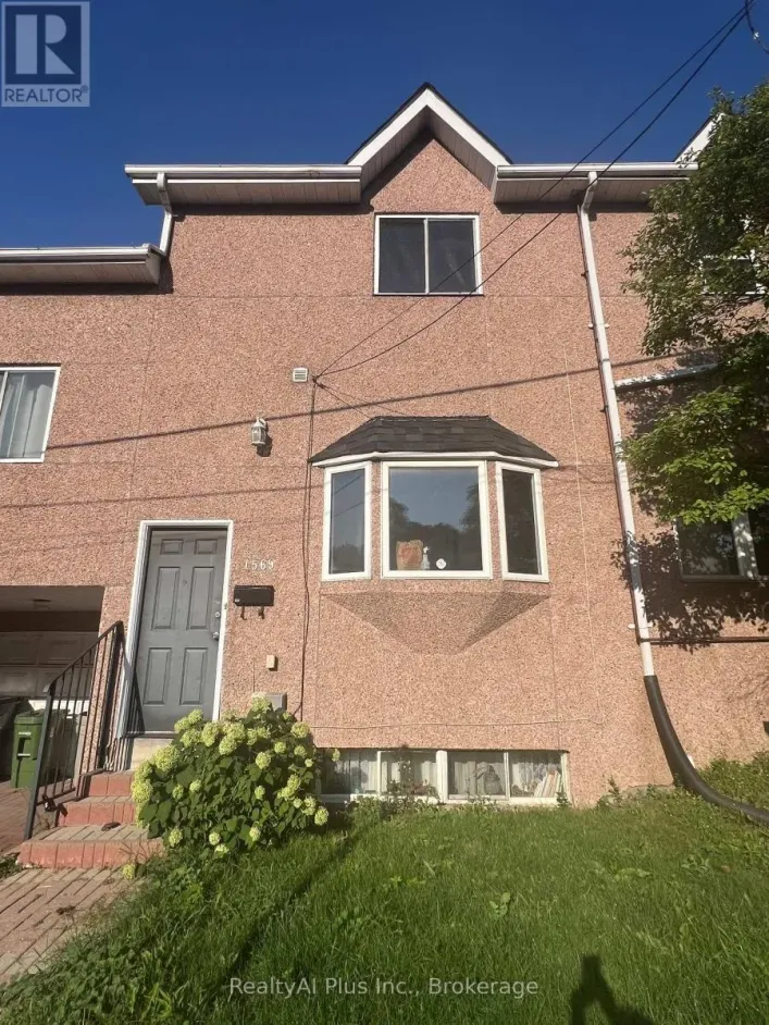 1569A KINGSTON ROAD, Toronto
