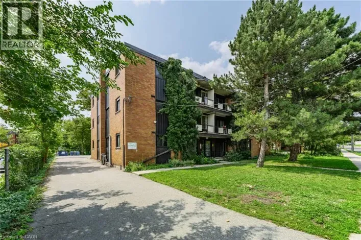 157 AHRENS Street W Unit# 4, Kitchener