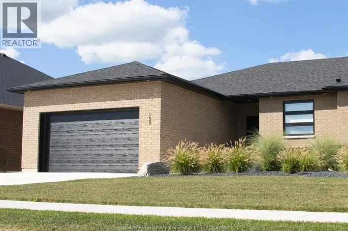157 BLUE JAY CRESCENT, Kingsville