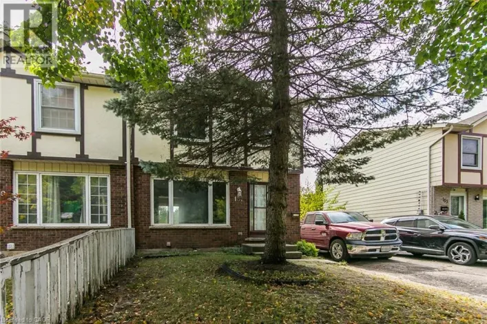 House for sale: 157 OLD CARRIAGE Drive, Kitchener
