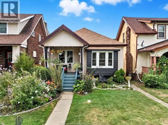 1571 DOUGALL AVENUE, Windsor