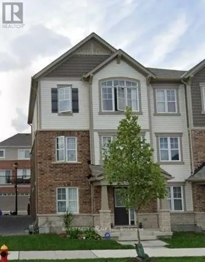 1574 FARMSTEAD DRIVE, Milton