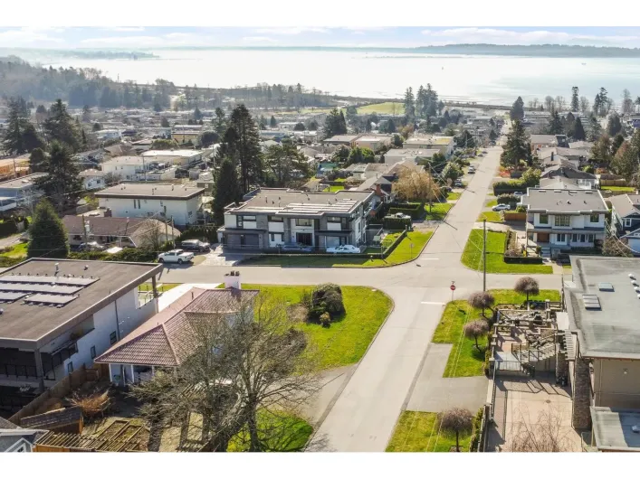 15761 CLIFF AVENUE, White Rock