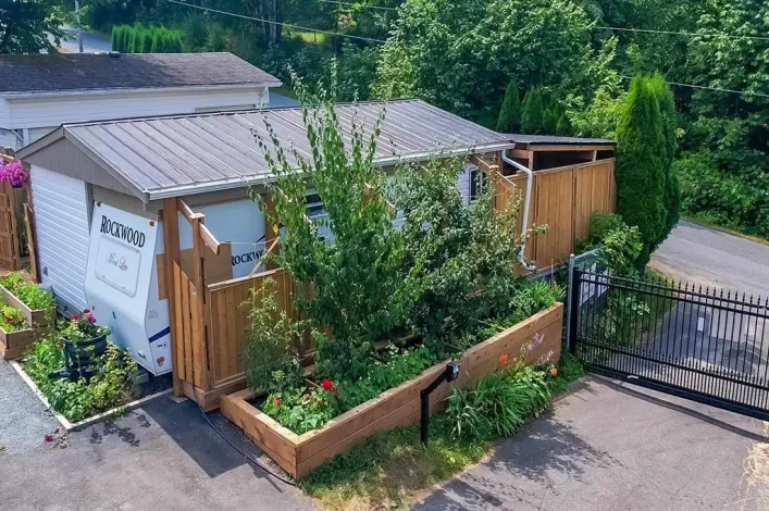 158 1436 FROST ROAD|Columbia Valley, Lindell Beach