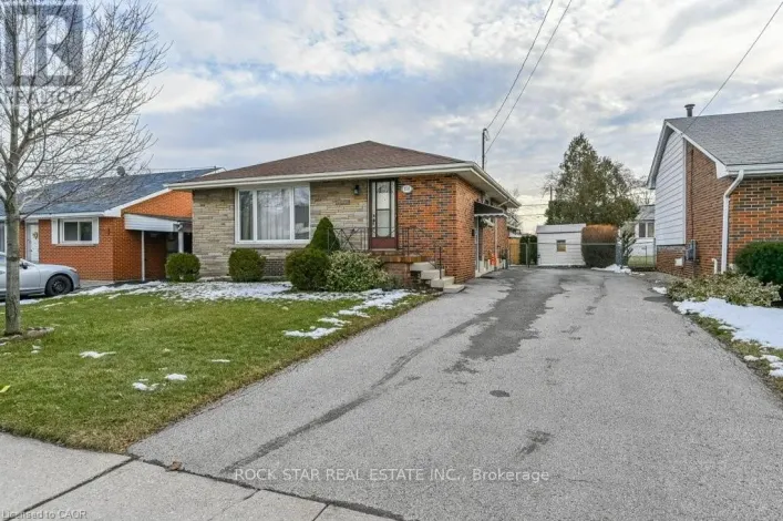 158 FENNELL AVENUE E, Hamilton