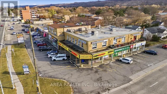 158 HWY 8, Hamilton