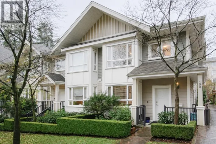 158 W 22ND STREET, North Vancouver