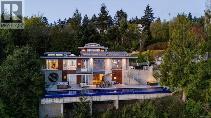 1580 Lands End Rd, North Saanich