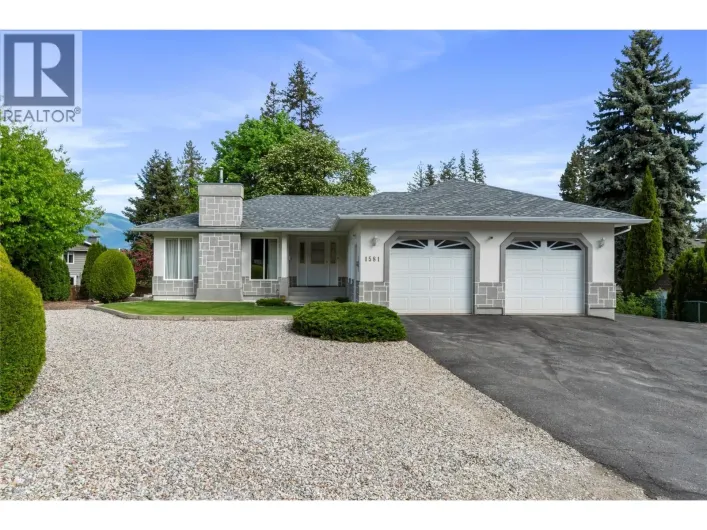1581 16 Avenue SE, Salmon Arm