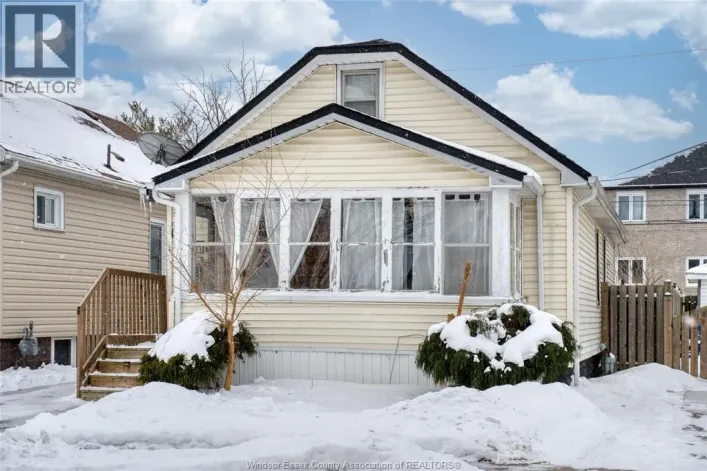 1581 CADILLAC STREET, Windsor