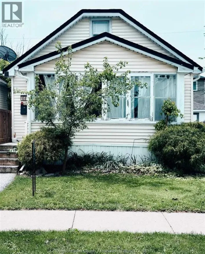1581 CADILLAC STREET, Windsor