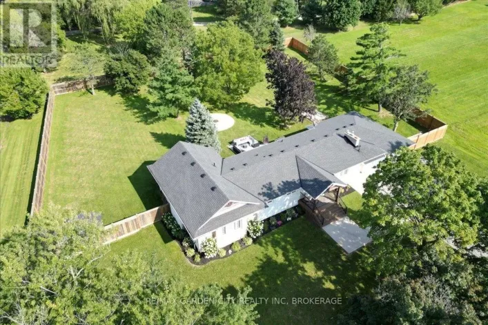 1581 RICE ROAD, Pelham