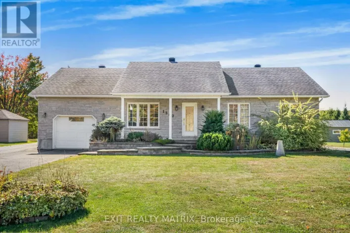 1582 SANDY HILL ROAD, Champlain