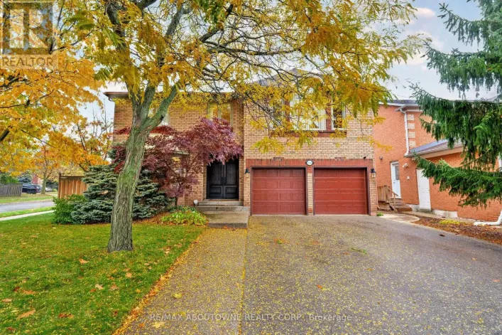 1586 HERITAGE WAY, Oakville