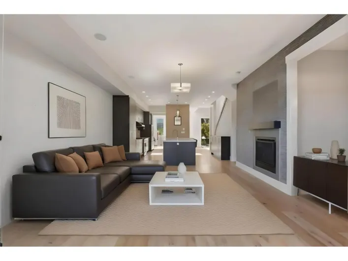 15871 28 AVENUE, Surrey