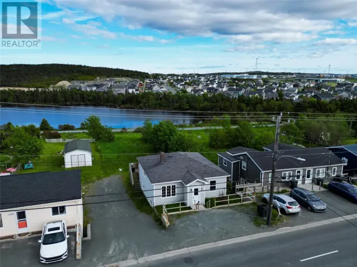 1589 Topsail Road, Paradise