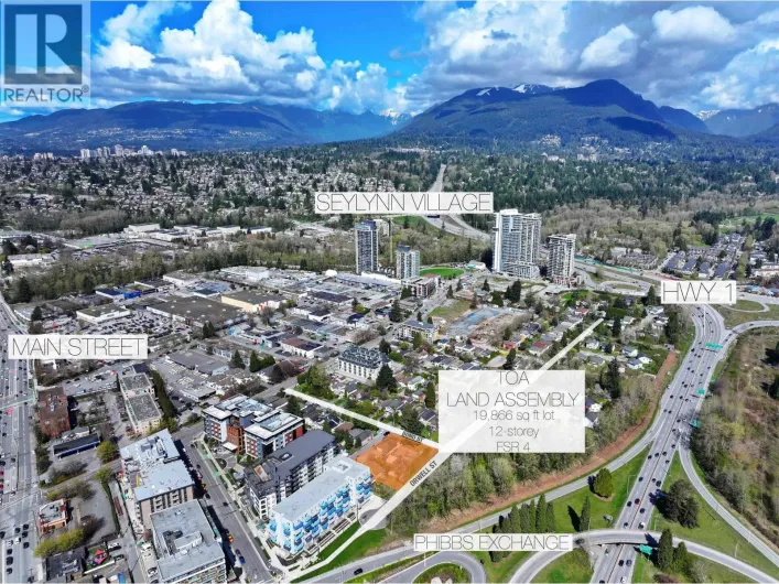 1591 BOND STREET, North Vancouver