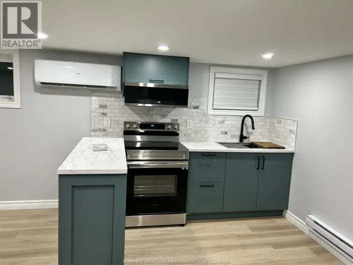1592 BUCKINGHAM Unit# B, Windsor