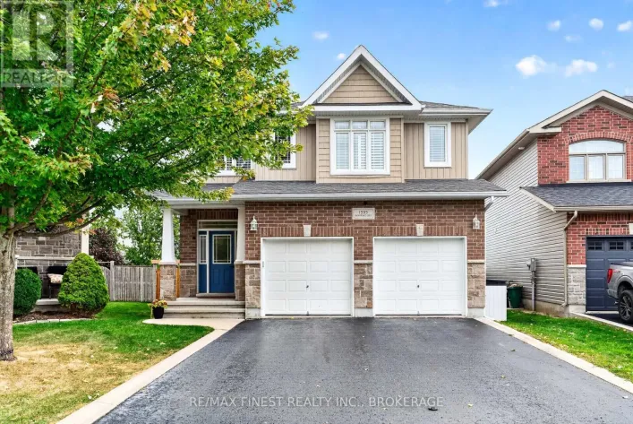 1593 PROVIDENCE CRESCENT, Kingston