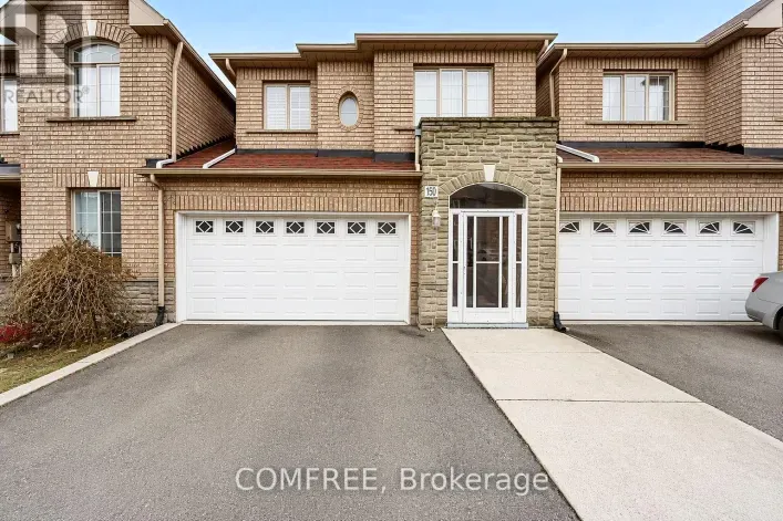Row / Townhouse for sale: 15D VIEW GREEN CRESCENT, Toronto