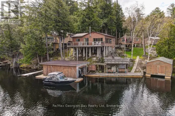 15SR405 SEVERN RIVER SHORE, Muskoka Lakes)