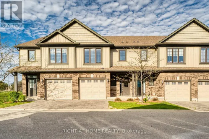 16 - 1030 OAKCROSSING GATE, London North