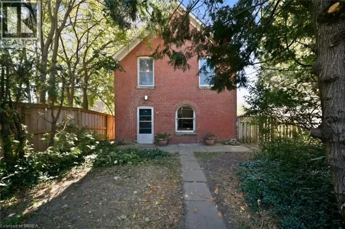 House for sale: 16 1/2 TERRACE HILL Street, Brantford