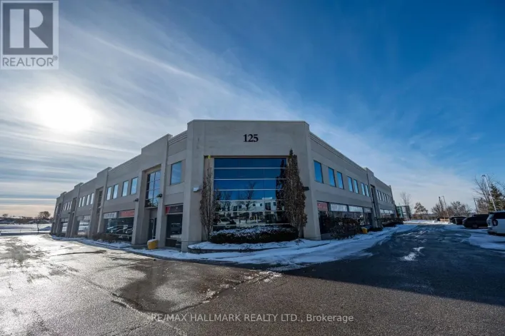 16 - 125 DON HILLOCK DRIVE, Aurora