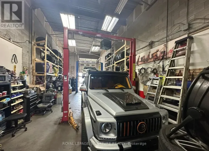 16 - 1270 FINCH AVENUE W, Toronto