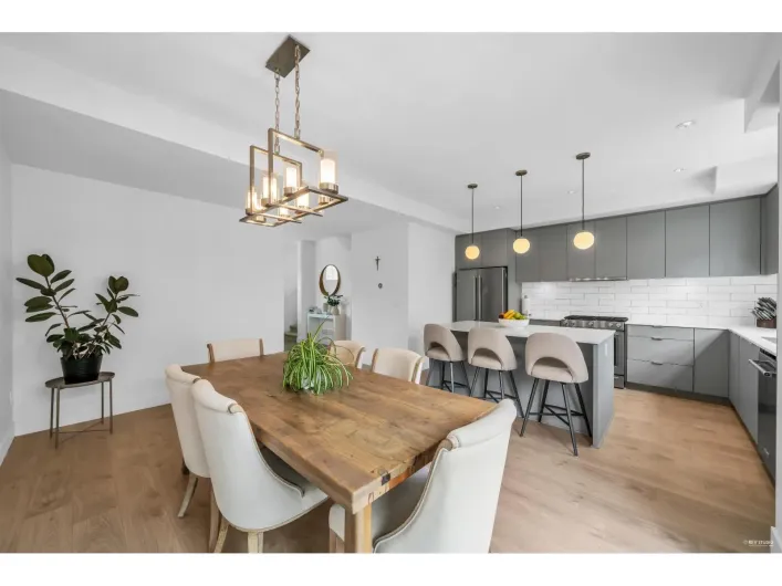 16 16561 17A AVENUE, Surrey