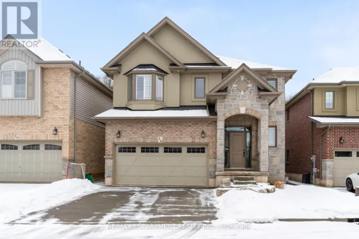 16 - 270 MAIN STREET W, Grimsby