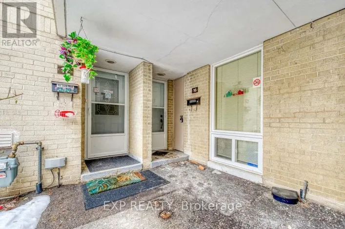 16 - 33 FOUR WINDS DRIVE, Toronto