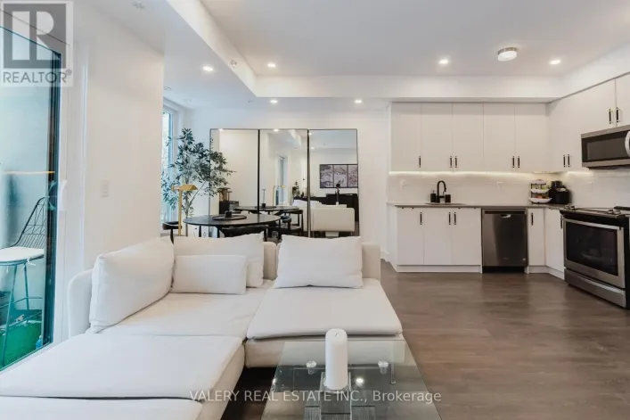 16 - 3492 WIDDICOMBE WAY, Mississauga
